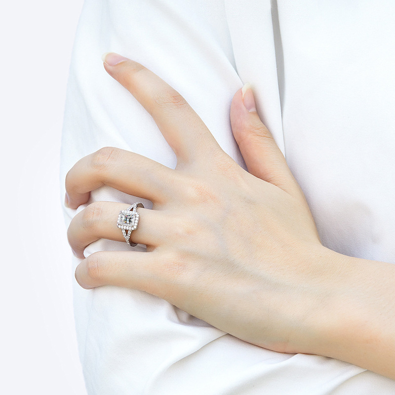 Hot selling fashion 100% S925  - Moissanite Engagement Ring 1 Carat ulasan dan harga